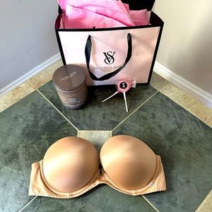 Sold ✅ Very Sexy Multi-way 34D Bra Like New Strapless Bra
